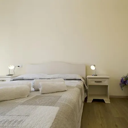 Apartment Elegante Al Centro Storico *